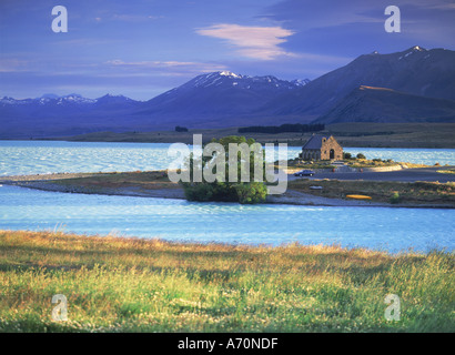 De l'église Bon Pasteur sur le lac Tekapo sur l'île du sud de la Nouvelle-Zélande Banque D'Images