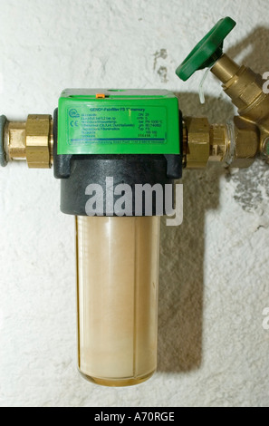 Filtre à eau avec robinet de vidange Banque D'Images