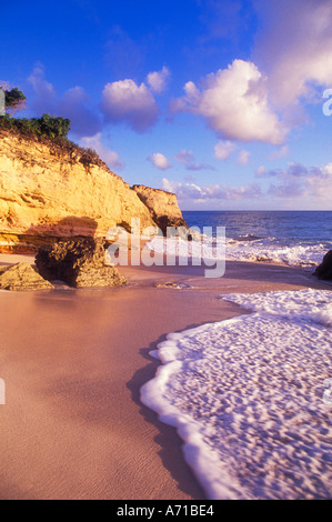 Cupecoy Beach sur l'île de Sint Maarten Antilles Antilles Néerlandaises Banque D'Images