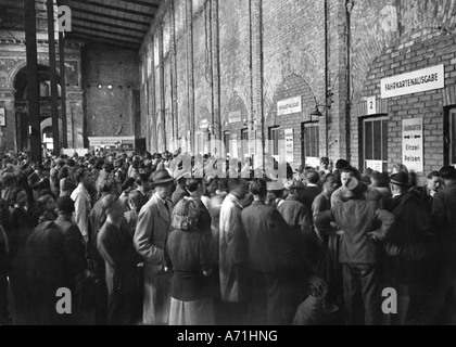 Événements, après la guerre, réforme monétaire, échange aux comptoirs de la gare centrale de Munich, 20.6.1948, Banque D'Images