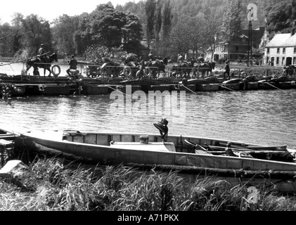 Evénements, seconde Guerre mondiale / seconde Guerre mondiale, Belgique, Bataille de France, l'artillerie allemande traverse la Meuse, mai 1940, Banque D'Images