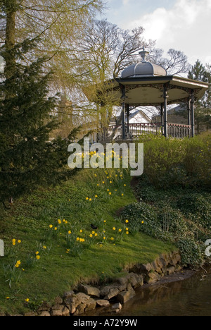 Le kiosque à Buxton's Pavilion Gardens Banque D'Images