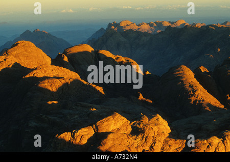 L'aube de la montagne de Sinaï, Égypte Banque D'Images