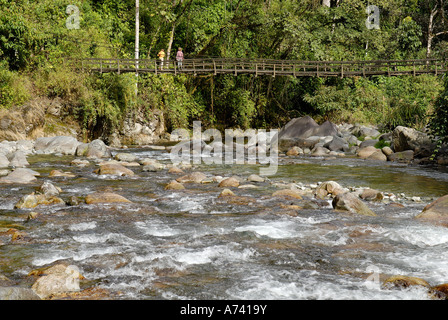 River dans le Parc National de Phon Kan Razi le nord du Myanmar Kachin Banque D'Images