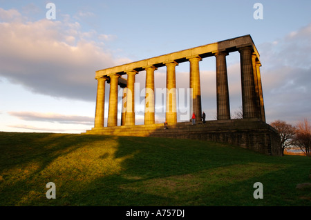 National Monument au coucher du soleil Carlton Hill Edinburgh Scotland UK Banque D'Images