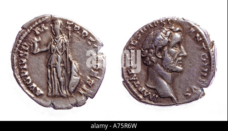 Un denier d'argent émis en 138 AD par Antonin comme César. Banque D'Images