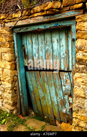 Une porte de l'écurie en panne dans une nuance de bleu 'Burythorpe' N Yorkshire Banque D'Images