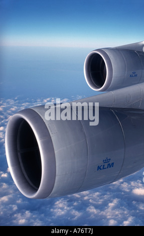 Boeing 747 les moteurs de 400 à 35000 pieds en vol en vue KLM livery Banque D'Images