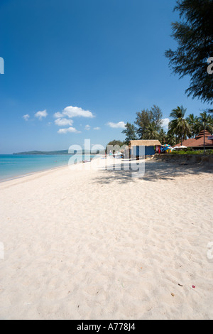 Plage de Bang Tao près de Dusit Laguna et Laguna Beach, Phuket, Thailand Banque D'Images