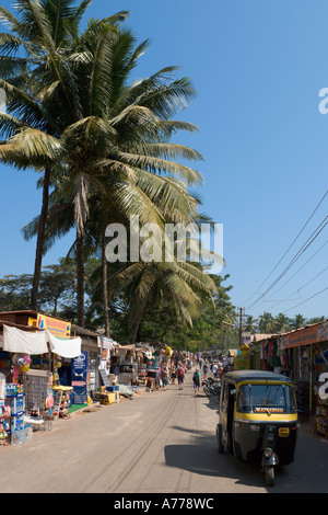 Boutiques dans le centre du village de Palolem, Sud de Goa, Goa, Inde Banque D'Images