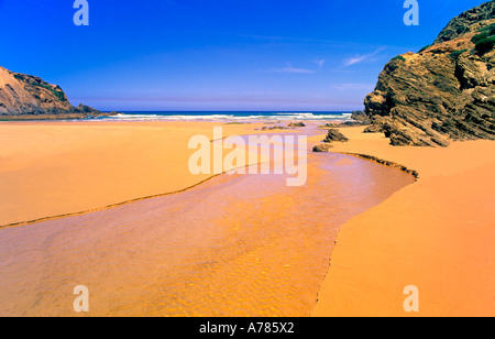 Plage Praia do Carvalhal, Parc Naturel du Sud-Ouest Alentejano et Costa Vicentina, Alentejo, Portugal Banque D'Images