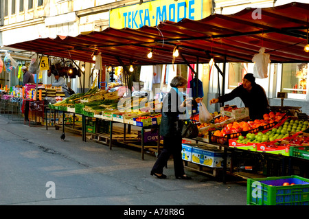 Marché Brunnenmarkt Josefstadt à Vienne Autriche UE Banque D'Images