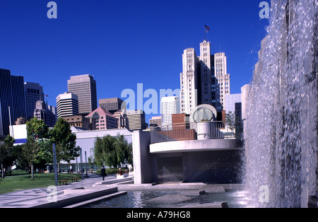 Les jardins Yerba Buena centre culturel parcs publics 3-4 Mission et Folsom rues centre-ville de San Francisco California USA Banque D'Images