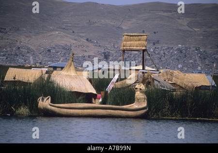 Pérou Puno, Lac Titicaca légende locale Règlement Uruguay Lakeside Banque D'Images