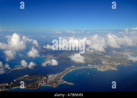 Vue aérienne de l'île des Caraïbes de Saint Martin Antilles Néerlandaises Simpson Bay Lagoon Port de Plaisance Banque D'Images