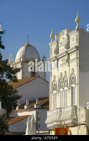 D'église et des bâtiments de Luz de Tavira Village Banque D'Images