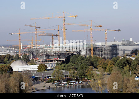 Munich, GER, 18. Octobre 2005 - Les travaux de construction au monde de BMW à Munich. Banque D'Images