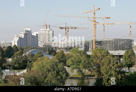 Munich, GER, 18. Octobre 2005 - Les travaux de construction au monde de BMW à Munich. Banque D'Images