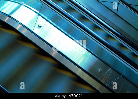 Escalator au Minneapolis St Paul International Airport Banque D'Images