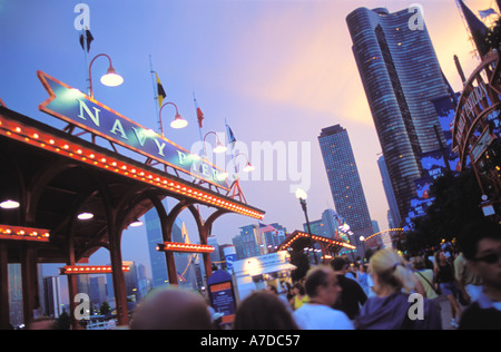Soirée à Navy Pier à Chicago en Illinois Banque D'Images