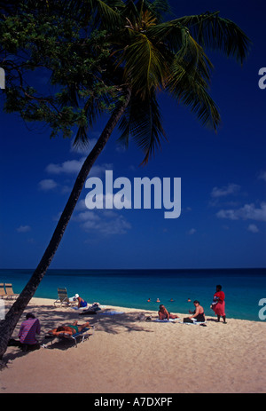 Les gens, les touristes, la plage, plage de Grand'anse, baie de Grand'Anse, La Grenade, dans les Antilles Banque D'Images