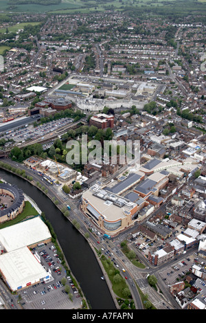 Vue aérienne oblique de haut niveau à l'ouest de superstore Royal Mail Depot Maidstone Kent ME14 England UK Banque D'Images