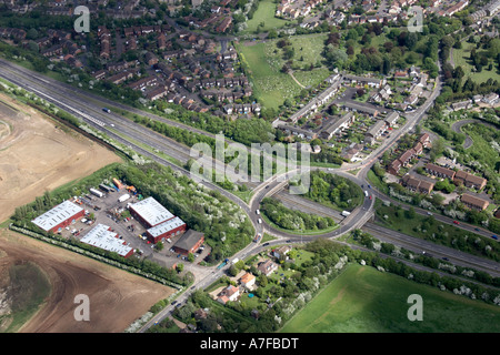 Vue aérienne oblique de haut niveau au nord-est de A10 dans Ware Hertfordshire England UK Banque D'Images