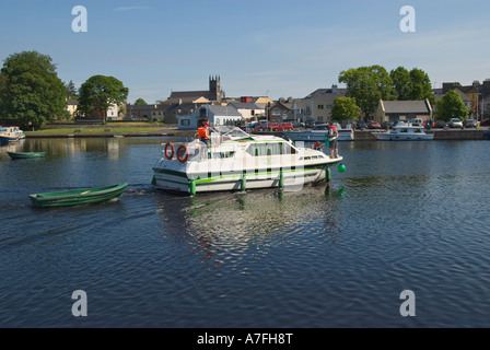 County Leitrim Irlande Carrick on Shannon location de bateau croisière Marina Banque D'Images