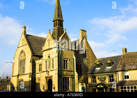 Le Hall St Edward's Square Stow on the Wold EDITORIAL UTILISEZ UNIQUEMENT Banque D'Images