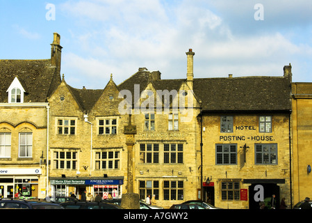 Le carré Stow on the Wold Cotswolds EDITORIAL UTILISEZ UNIQUEMENT Banque D'Images