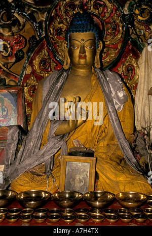 Statue de Bouddha, statue de Bouddha, Bouddha, Bouddha, Tombeaux des rois du Tibet, près de la ville de Chongye, Tibet, région autonome du Tibet, Chine Banque D'Images