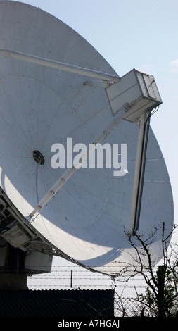 Météo Chilbolton observatory utilisé pour suivre les tendances extrêmes weater c'est le plus grand de radars météorologiques de direction au Royaume-Uni Banque D'Images