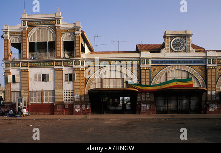 Gare en centre ville Dakar Sénégal Banque D'Images
