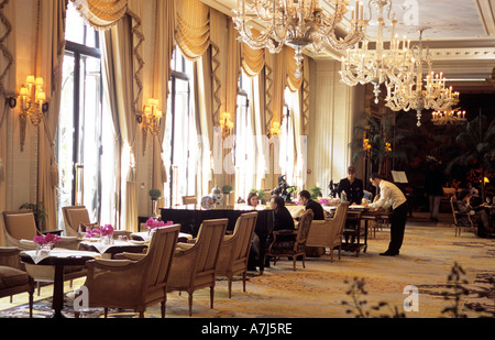 Palm Court à l'Hôtel George V à Paris Banque D'Images