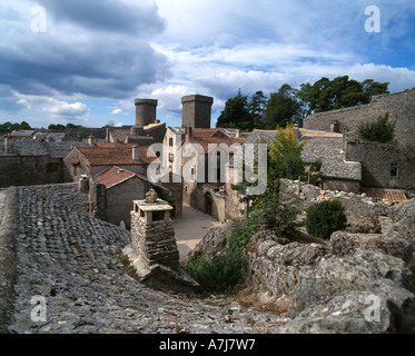 Photo de la Couvertoirade - pratiquement intact d'une cité médiévale fortifiée Banque D'Images