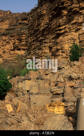 Ireli village ci-dessous de Bandiagara, pays dogon, Mali Banque D'Images
