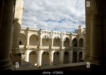 Musée régional - Cour du Musée de la culture près de l'église du couvent de Santo Domingo à Oaxaca - Mexique Banque D'Images