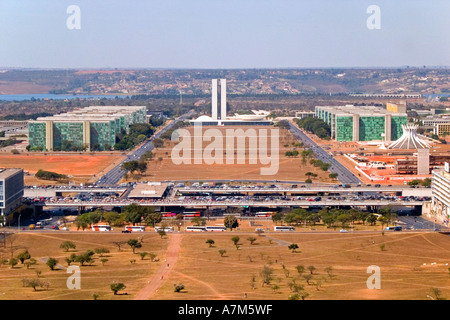 Vue panoramique de Brasilia à partir de la plate-forme de la tour de télévision de Brasilia Brésil Saison sèche Banque D'Images