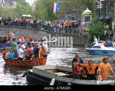 Les célébrations du Queens à Amsterdam Banque D'Images