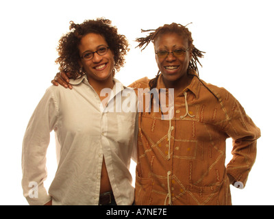 Portrait de deux femmes afro-américaines posing together Banque D'Images