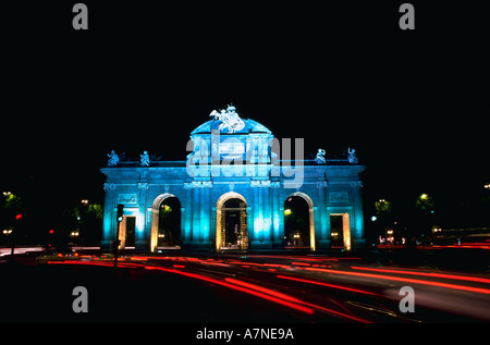 Puerta de Alcala Plaza de la passage de l'indépendance de l'Espagne Madrid Banque D'Images