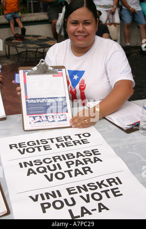 Floride,Broward,ft.,fort Lauderdale,Las Olas Riverwalk,Fiesta,culture hispanique,inscription des électeurs,processus démocratique,élection,FL0725040074 Banque D'Images