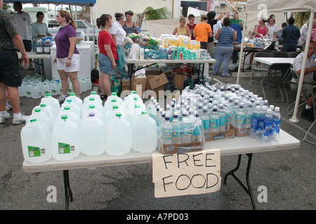 Florida Charlotte County,Port Charlotte,météo,ouragan Charley dégâts,victimes,météo,destruction du vent,perte de propriété,information,message,annoncer, Banque D'Images