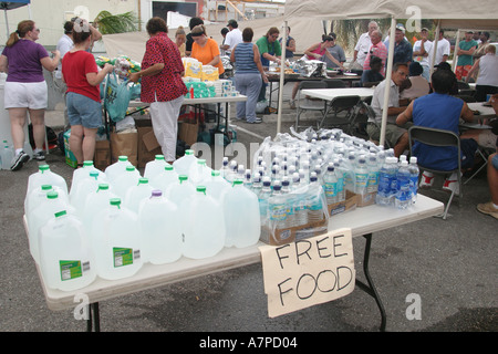 Floride Charlotte County,Port Charlotte,météo,ouragan Charley dégâts,victimes,météo,environnement,destruction du vent,perte de propriété,information,messag Banque D'Images