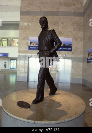 La statue de John Lennon à l'aéroport de Liverpool Banque D'Images
