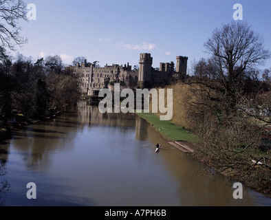 La rivière Avon, à côté du château Warwick Warwickshire Banque D'Images