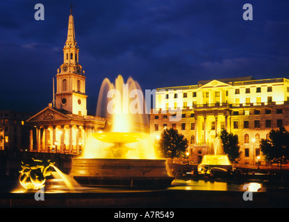 Trafalgar Square St Martins dans le domaine London UK Banque D'Images