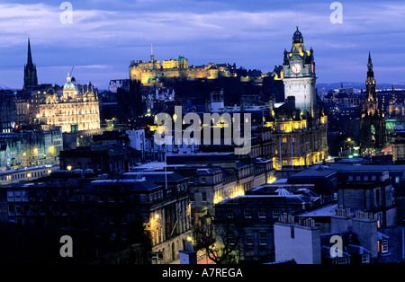 Royaume-uni, Ecosse, Edimbourg, vue générale de la ville et son château Banque D'Images