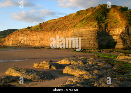 Boggle Hole, Scarborough, North Yorkshire Banque D'Images