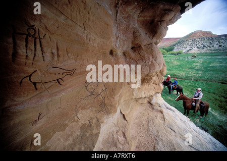 United States, Wyoming, Willow Creek Ranch, pictogramme indiennes dans l'entrée du canyon Banque D'Images